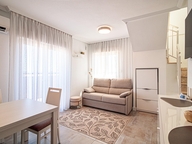 items-16427-1231124.jpg