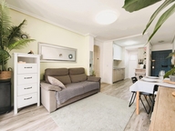 items-18198-1324058.jpg